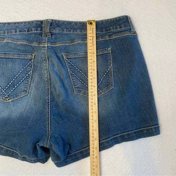 Torrid Jean Shorts - Picture 10 of 11